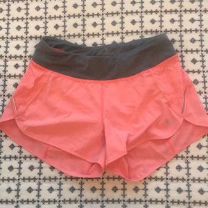 Athleta 2.5 inch running shorts
